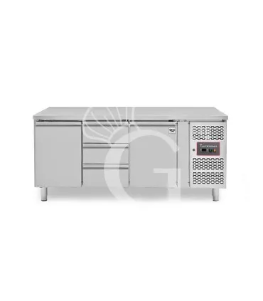 Tavolo Refrigerato 3 cassetti centrali 2 porte -18°C/-22°C - Prof. 700 mm Bestseller