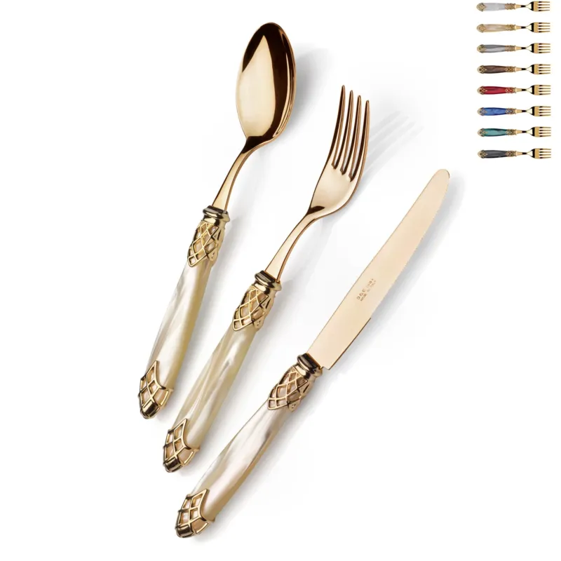 Set Posate 4 pezzi, 1 posto tavola posate Dubai Ghiera Oro e posate in oro 18/10 manico in acrilico madreperlato con ghiera dorata finitura tutto oro Domus e Design bianco perlato Prezzo Di Fabbrica