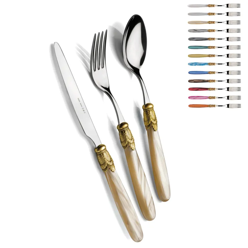 Ordina Subito Servizio posate Ischia Oro Anticato e Acciaio , un posti tavola, Servizio posate 4 pezzi in acciaio inox 18/10 lucido spessore 2,5 manico in acrilico madreperlato con ghiera antichizzata Domus e Design Trasparente