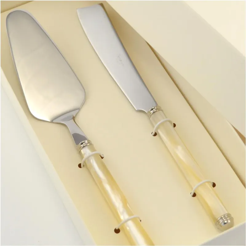 Confezione due pezzi per Dolce PERLATO modello Linea composizione pala e coltello scatolato manicatura in acrilico con doppia ghiera tornita. in scatolata bomboniera serigrafata Eme Posaterie Avorio Perlato 13 EME Più Venduto