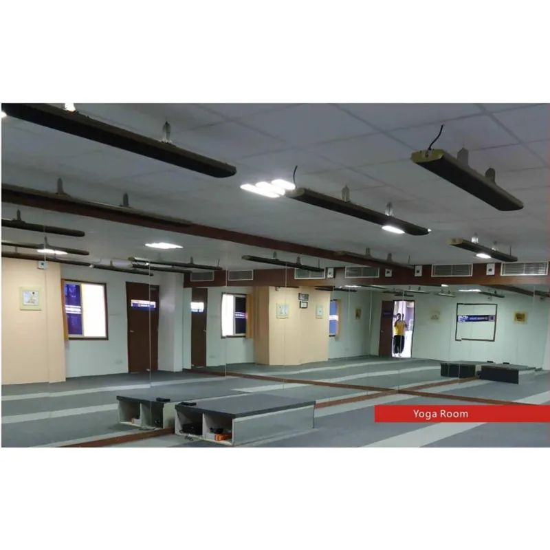 Riscaldatore 4000-INDUSTRIAL Riscaldatore 4000W Riscalda 40 mq 230V 50/60Hz Dimensioni 200x18,9x h6,7- Kg 13,4 cm 4000w Non fà Rumore e scalda L‘aria effetto convettore nero SINED Italia Offerta Speciale