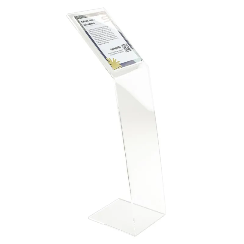 A Buon Prezzo Espositore a leggio a L della Linea SLIM è realizzato completamente in Dimensioni 24,5x24,5 h 98.5 cm porta avvisi A4 in Acrilico colore trasparente IWIRD SRL
