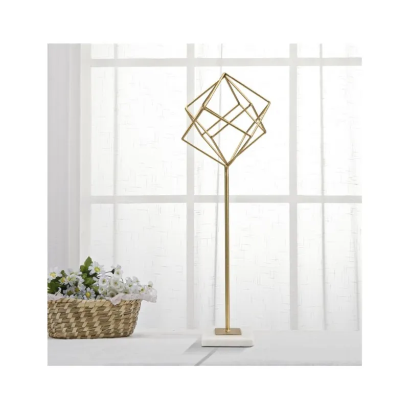 Compra Online scultura in metallo dorato con base in marmo dal design geometrico PALM Dimensioni 16x18x h 52 cm - stile GEOMETRICO Mauro Ferretti