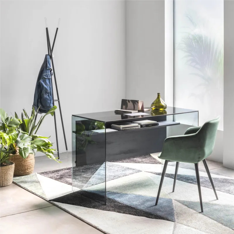 Professionale Scrivania Porta Computer SCRIBA 120x55x74h cm ripiano in vetro temperato FUME da 10 mm con spessore del piano in legno 18 cm frontale Nero Carbone Pezzani srl