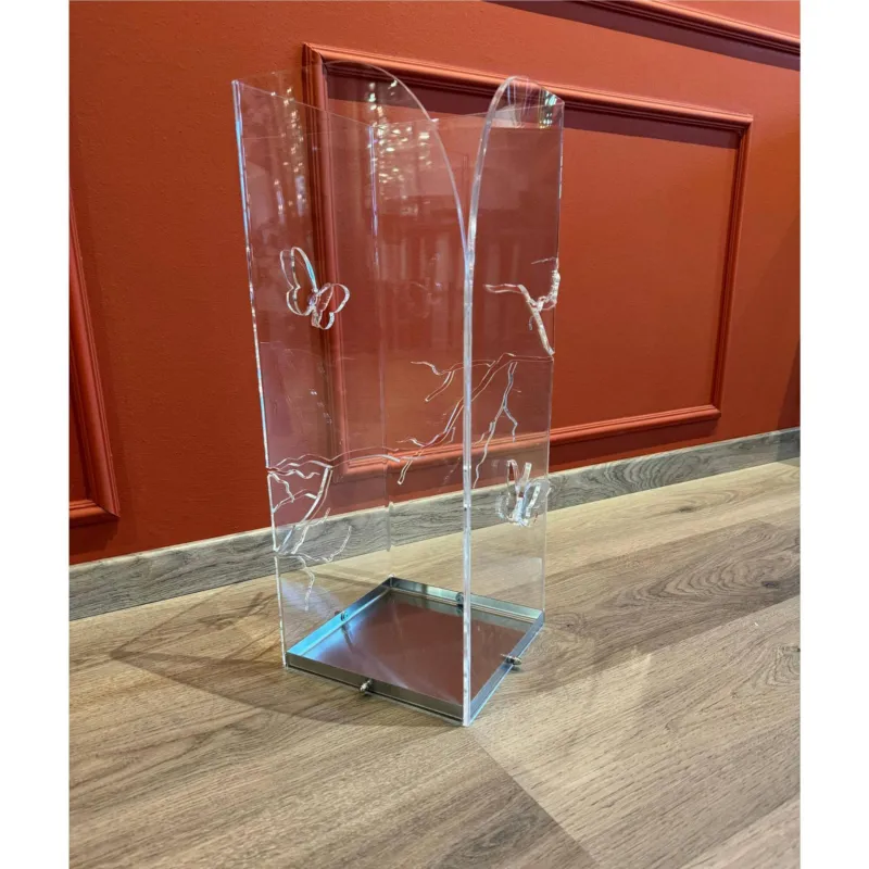 Portaombrelli Moderno in plexiglass decorazione Laser OSAKA 19x19xh50 cm in vaschetta in metallo lucido colore Trasparente I Dettagli Ordina Subito