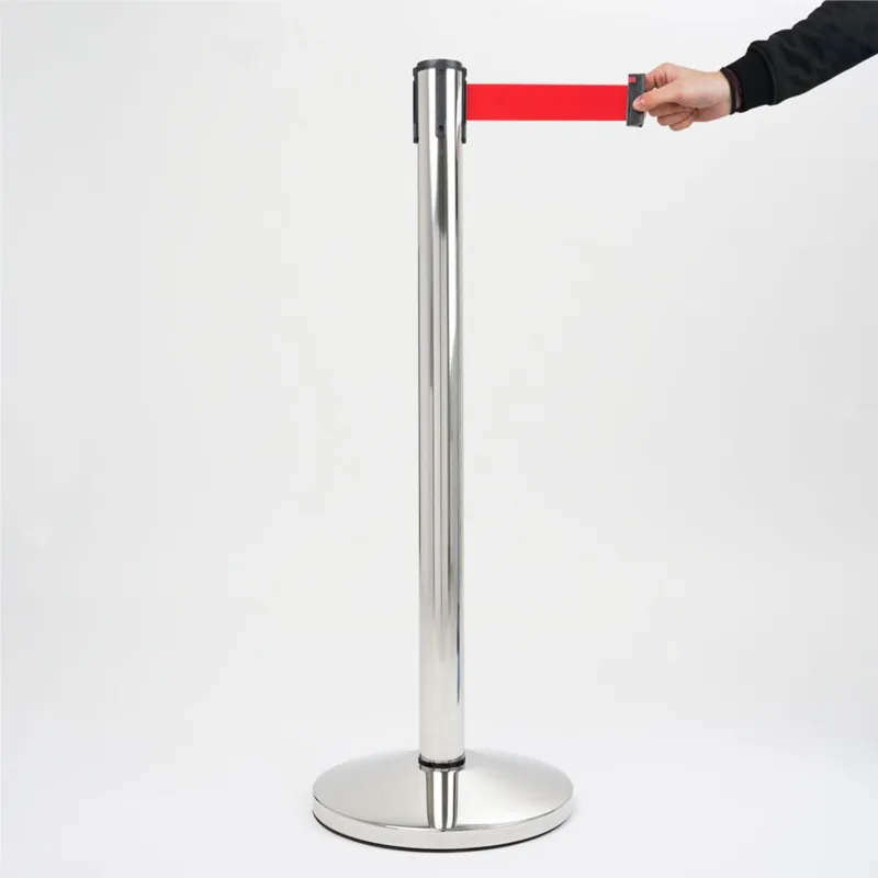 Colonnina TENDINASTRO con base Conica, finitura acciaio LUCIDO e nastro estensibile fino a 3 metri blu Ø35xh 100 cm tre clip riceventi per concatenazione colore Rosso IWIRD SRL Non Perdere