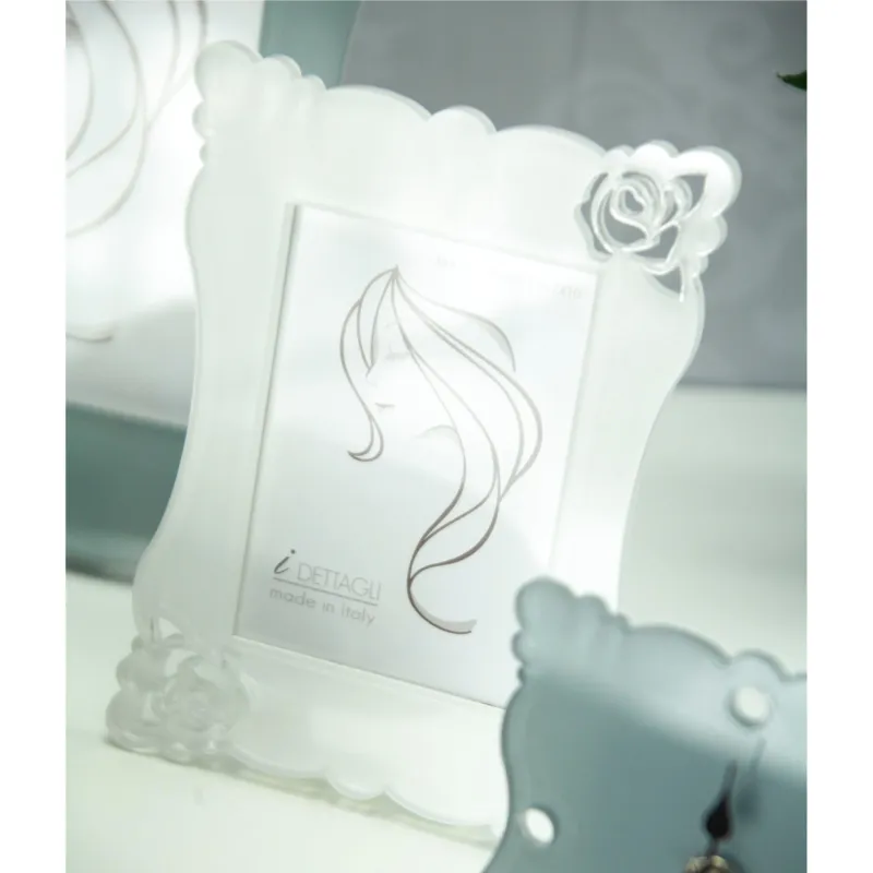 Portafoto in Crystalplex per foto 7x10 SHABBY - 16Xh12 cm cornice in crystalplex bicolore bianco tortora I Dettagli Quantità Limitata