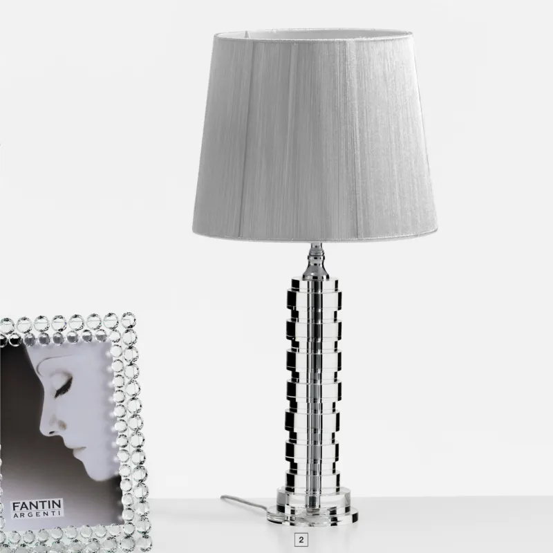 Compra Adesso Lampada da tavolo in cristallo DISCHI H52 cm con paralume Colore argento Fantin Argenti