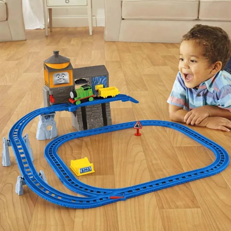 Spedizione Espresso Pista Thomas Locomotiva Percy Motorizzata Playset Elevazione Giocattoli Bambini