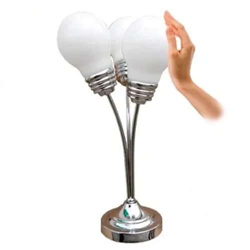 Lampada da Tavolo in Acciaio Grundig con Tripla Luce Altezza 54cm Design Moderno Direttamente Dal Produttore