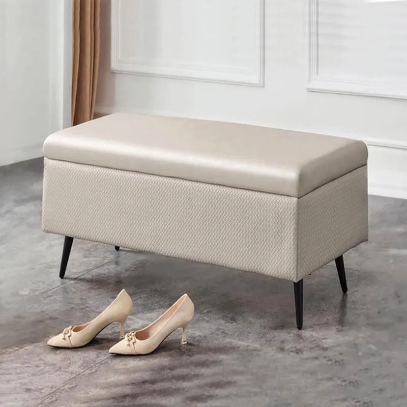 Cassapanca Contenitore Beige in Ecopelle Divano Piedini in Metallo 80x40x45cm Ultime Pezzi