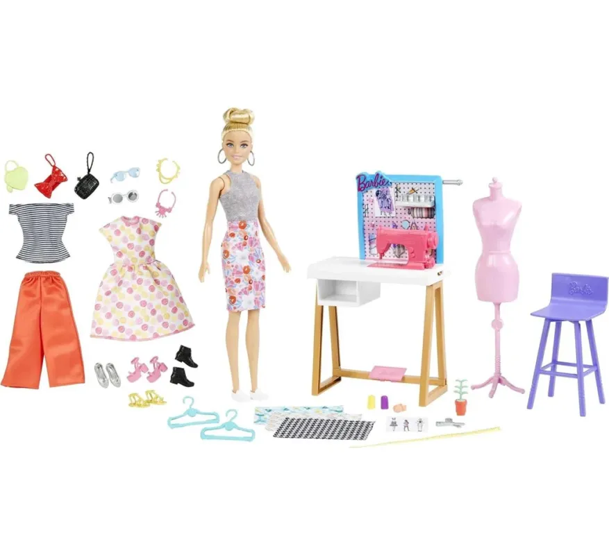 Ultime Pezzi Barbie Playset Atelier con Bambola Stilista Outfit Moda Kit Cucito Idea Regalo