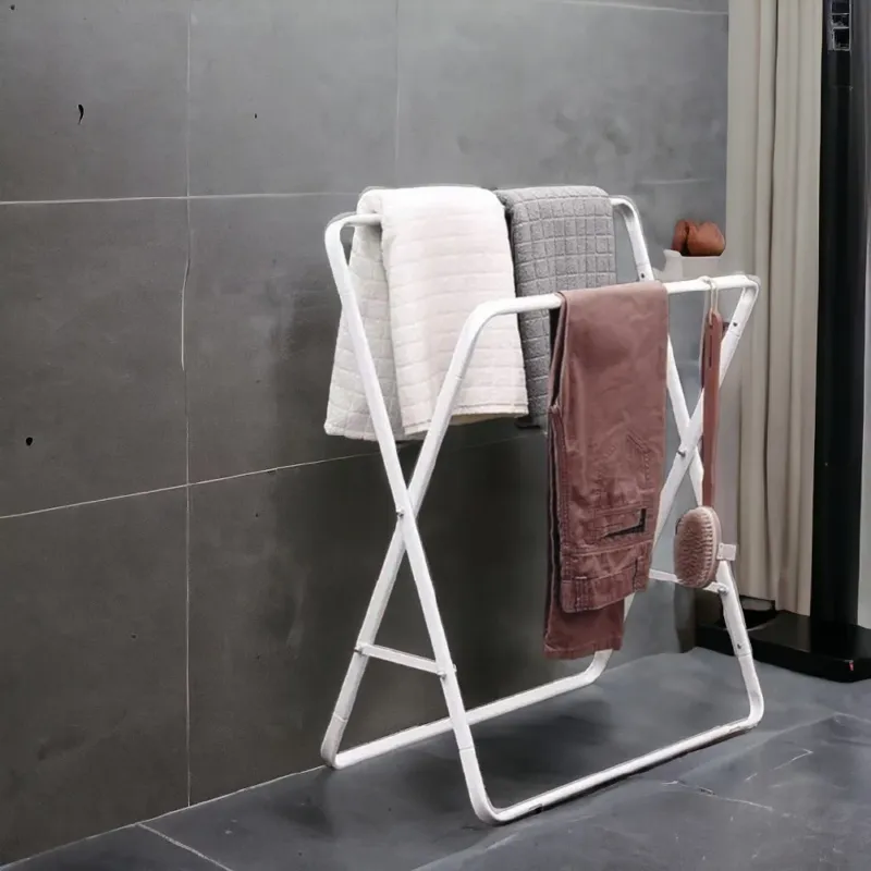 Portasciugamani Doppio da Bagno in Metallo 2 Aste Bianco Pieghevole 66x35x80cm Offerta Speciale
