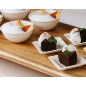 Piattino finger food quadrato 50 pezzi Consegna Rapida