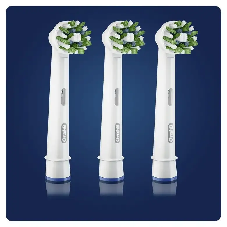 Oral-B CrossAction Testine Di Ricambio (Confezione Da 3 Pezzi), Con Tecnologia CleanMaximiser Vendita Finale