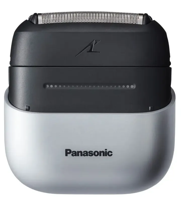 Ultima Occasione Panasonic Serie 700s rasoio elettrico compatto a 3 lame, con ricarica USB (Tipo-C)