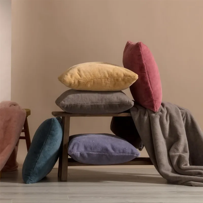Compra Oggi Stesso Cuscino FURRY in Ecopelliccia By Riviera