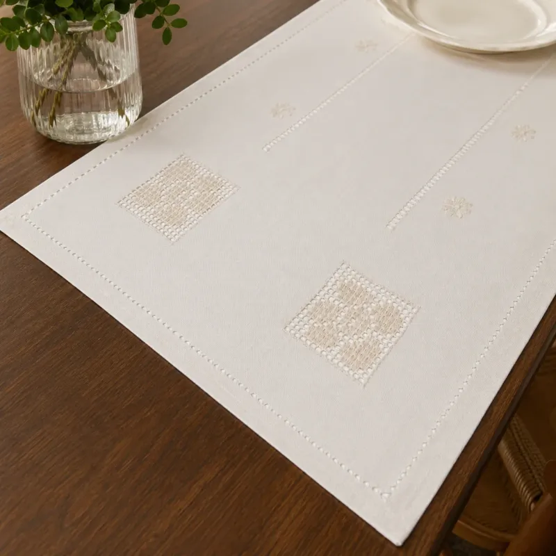 Offerta Speciale Runner Tavola Lucia - Mondo Biancheria