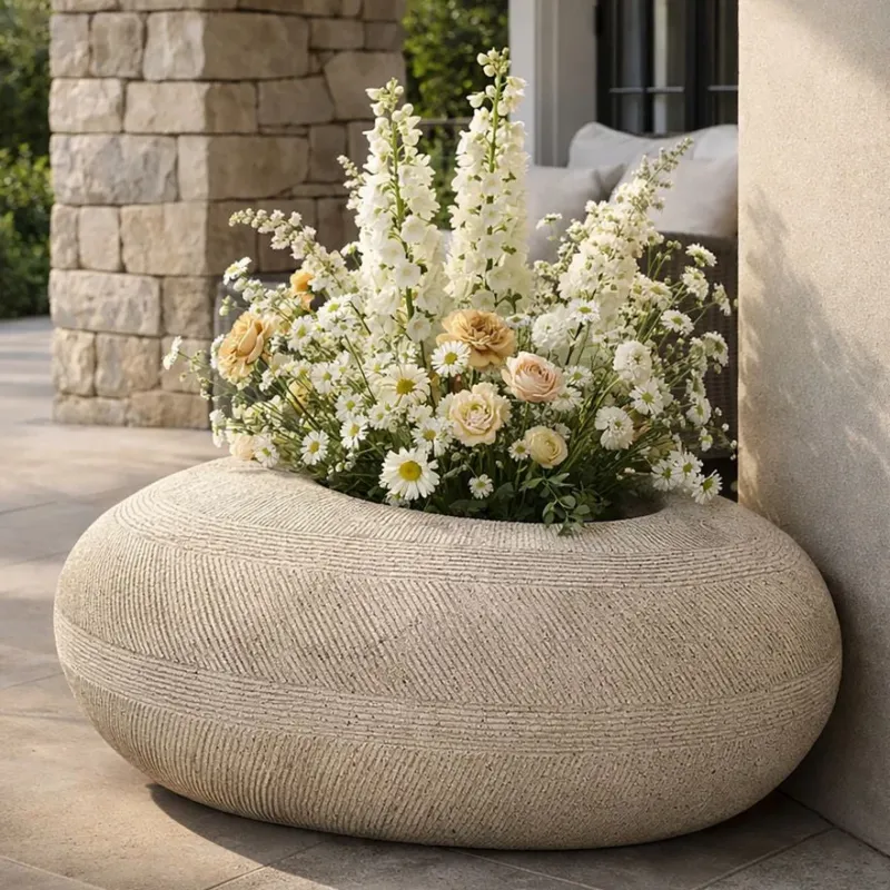 Nuova Collezione P/VASO DA ESTERNO STONE CM 78,5X56X33,5 - FERRETTI