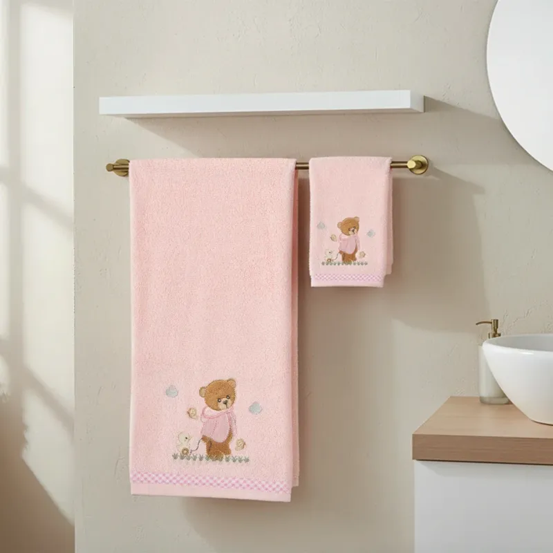 Set Asciugamani Baby 1+1 in Spugna di Cotone Winnie - Vingi Offerta Del Giorno