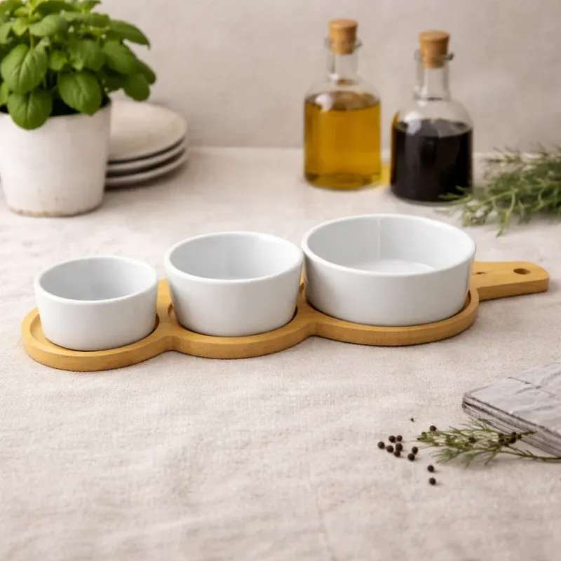 Set 3 ciotoline in porcellana Tonde con base in bamboo - Maison Tortorà Popolare