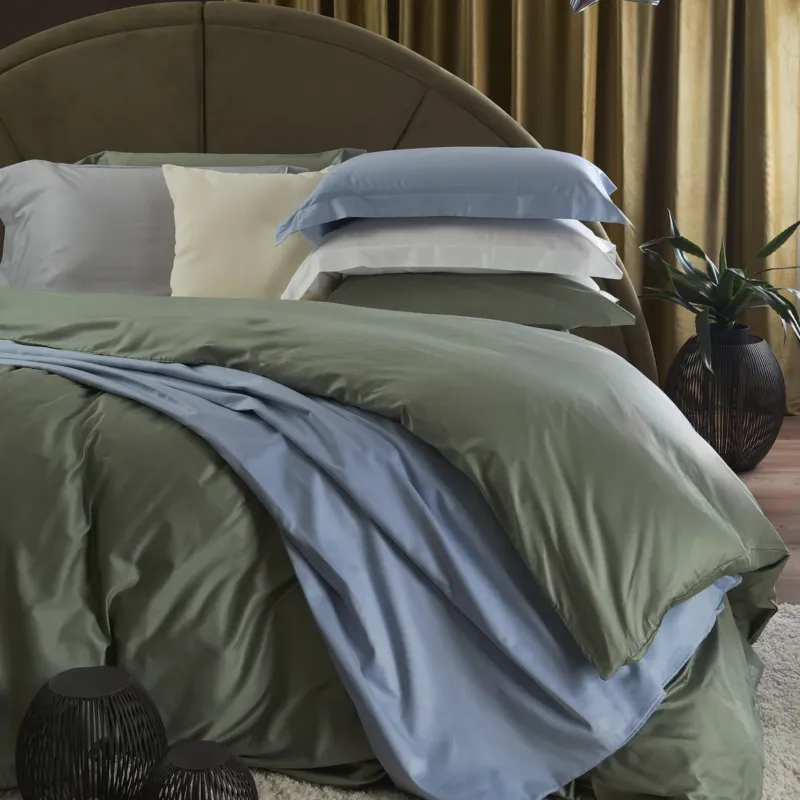 Nuova Collezione Completo Copripiumino Matrimoniale in Raso di Puro Cotone Tiffany Basic - Via Roma 60